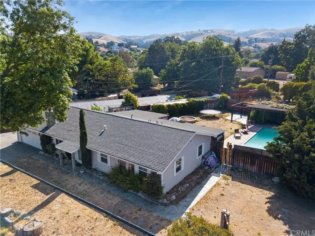 Atascadero, CA 93422-4773,9510 Curbaril Ave