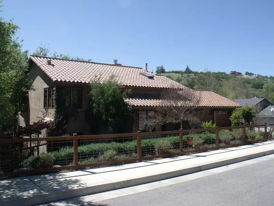 Paso Robles, CA 93446-2425,276 Blackburn St