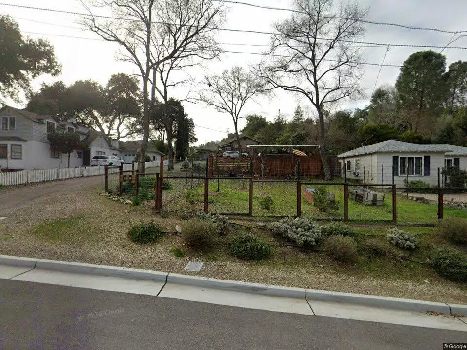 Paso Robles, CA 93446-1529,1733 Filbert St