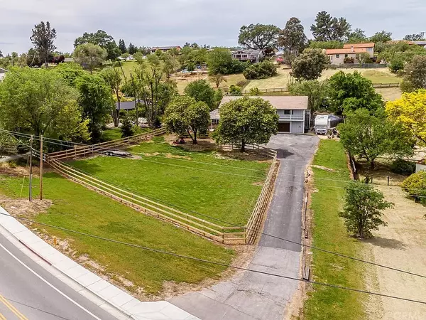 1761 Union Rd, Paso Robles, CA 93446-8375