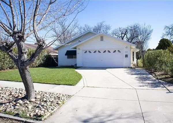 1616 Pine St, Paso Robles, CA 93446-1701