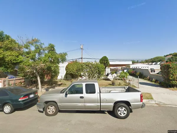 77 Raemere St, Camarillo, CA 93010-6429