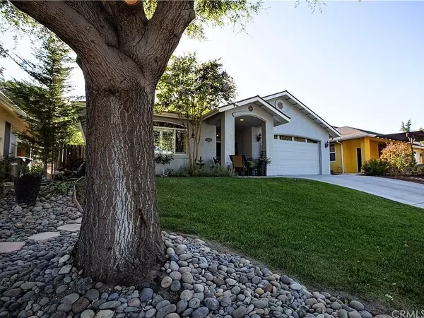 2021 Olive St, Paso Robles, CA 93446-1500