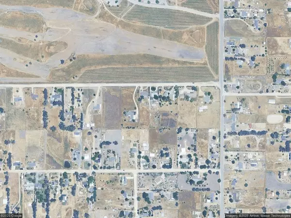 4855 Beacon Rd, Paso Robles, CA 93446-9234