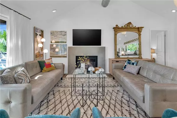 990 Akron RD, Templeton, CA 93465