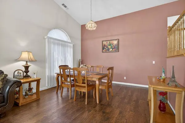330 Allison CT, Lincoln, CA 95648