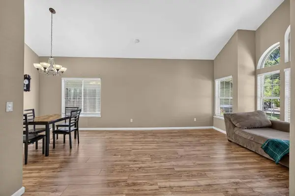 1222 Chenin Blanc CIR, Roseville, CA 95747