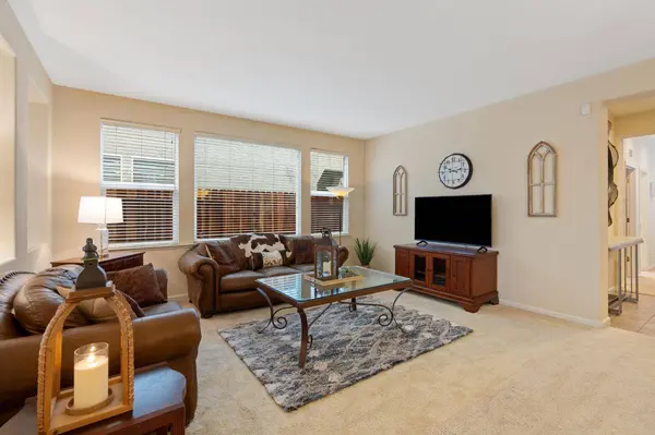 3362 Mas Amilos WAY, Sacramento, CA 95835