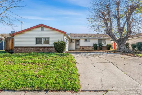 6613 Demaret DR, Sacramento, CA 95822