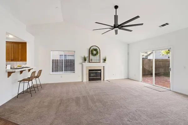 956 Pearwood CIR, Lodi, CA 95242