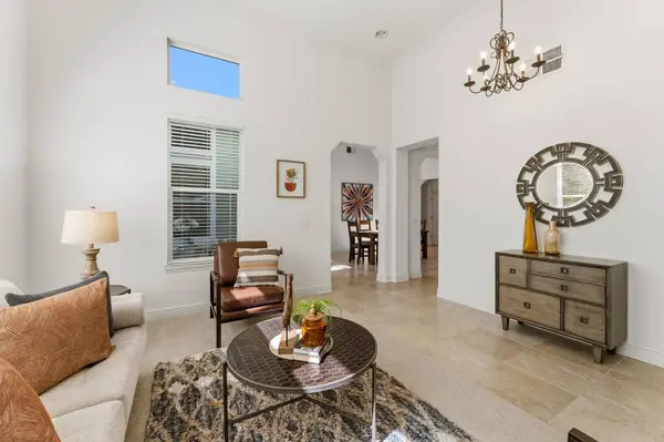 2800 Ingleton LN, Sacramento, CA 95835