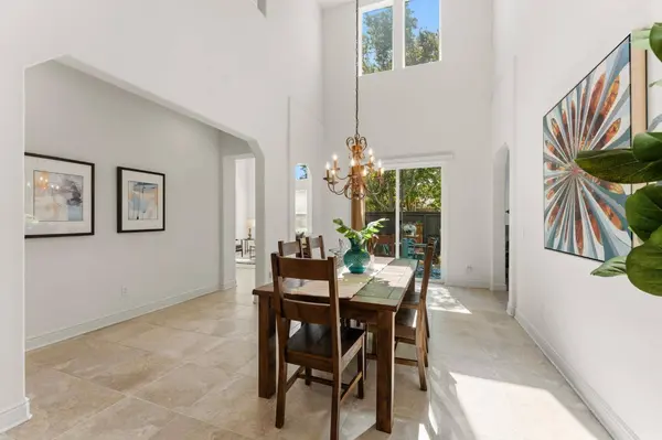 2800 Ingleton LN, Sacramento, CA 95835