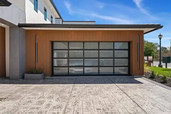 868 Rivercrest DR, West Sacramento, CA 95605