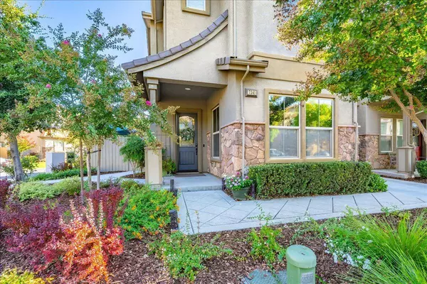 7241 Orchard CIR, Penryn, CA 95663