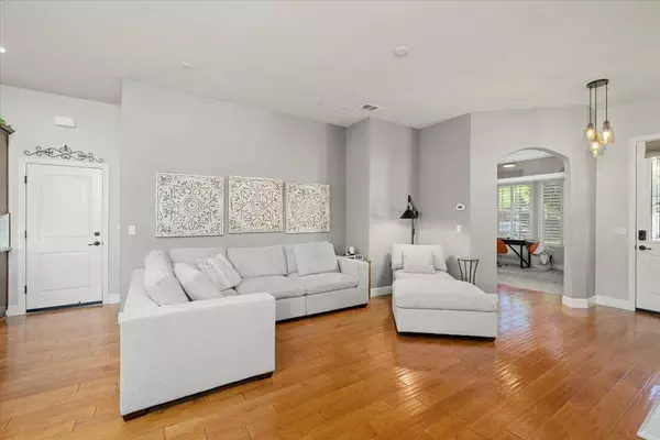 7241 Orchard CIR, Penryn, CA 95663