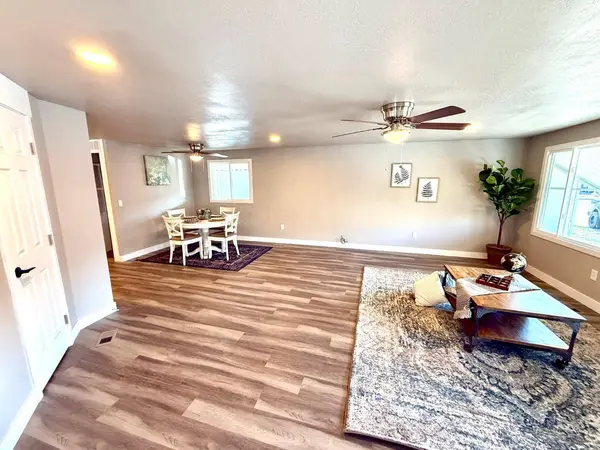 142 Sage ST, Citrus Heights, CA 95621