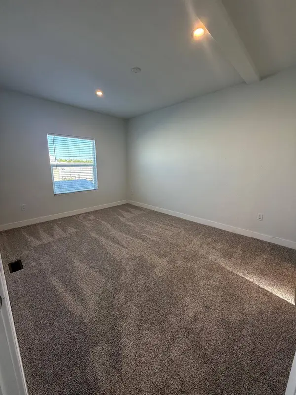 2540 Grass Valley Hwy #39, Auburn, CA 95603