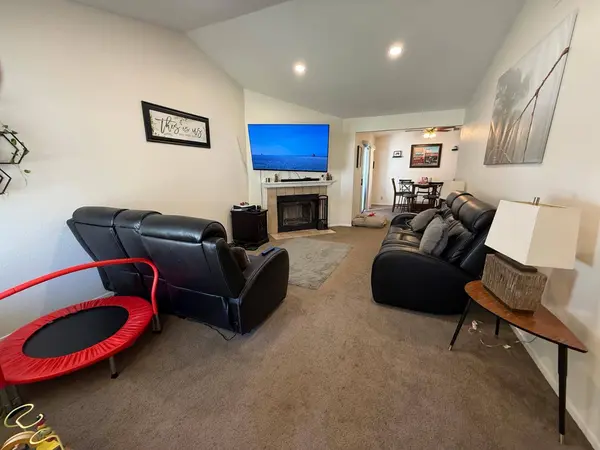 2249 Country Villa CT #20, Auburn, CA 95603