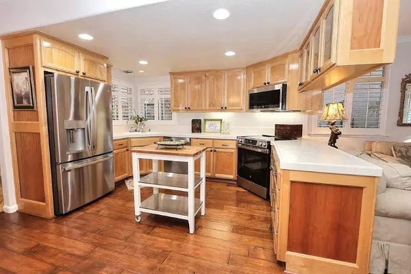 2742 Via Villaggio, Sacramento, CA 95864