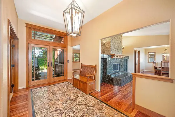 467 Platt CIR, El Dorado Hills, CA 95762