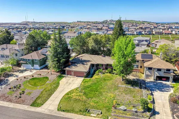 467 Platt CIR, El Dorado Hills, CA 95762