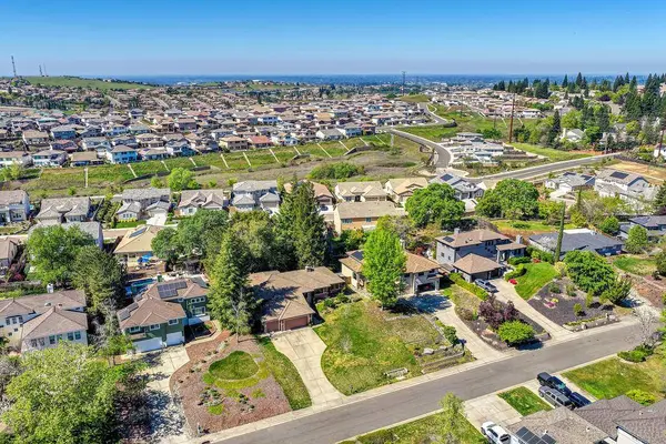 467 Platt CIR, El Dorado Hills, CA 95762