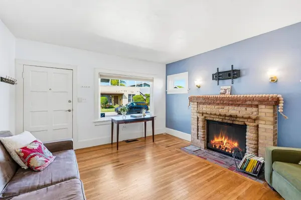 3170 Carly WAY, Sacramento, CA 95816