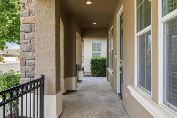 9962 Amulet PL, Sacramento, CA 95829