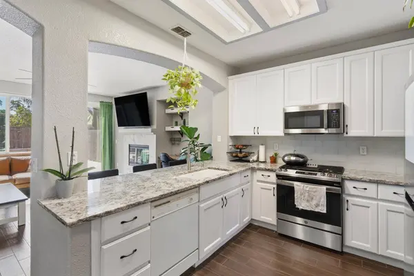 1320 Emerald Oak RD, Roseville, CA 95678