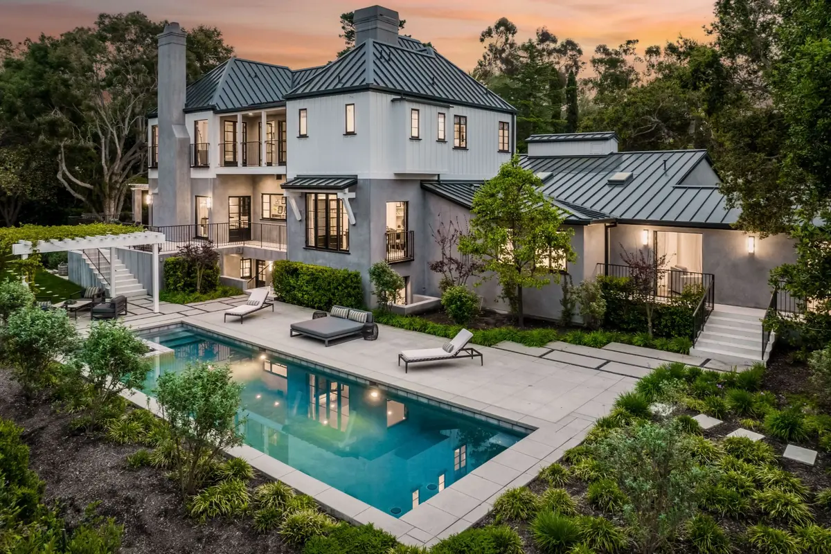 idyllic-residence-set-in-a-serene-environment-fea-2025-02-11-16-44-12-utc