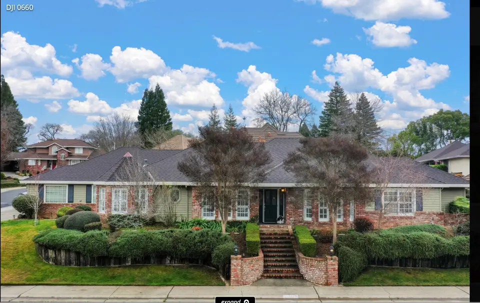 1228 San Simeon Dr, Roseville, CA 95661-5369