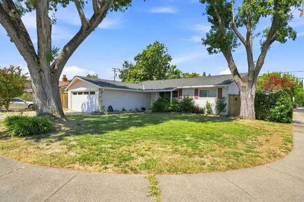 10833 Walnutwood WAY, Rancho Cordova, CA 95670