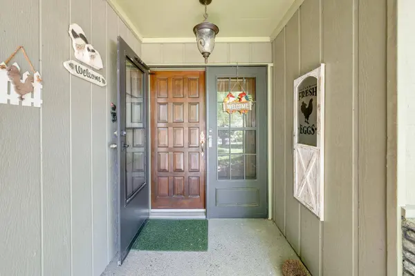 5765 Hoffman LN, Fair Oaks, CA 95628