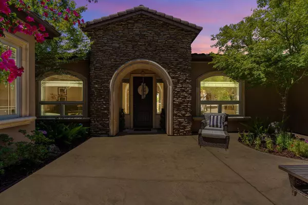 747 Fulton AVE, Sacramento, CA 95825