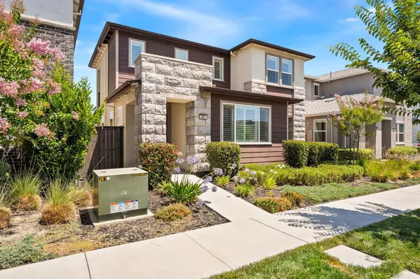 2981 Honey Opal AVE, Sacramento, CA 95833