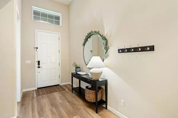 1462 Cedarbrook RD, West Sacramento, CA 95691