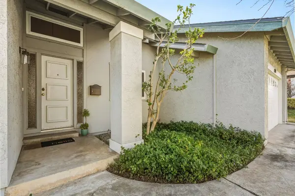 8858 Kona WAY, Orangevale, CA 95662