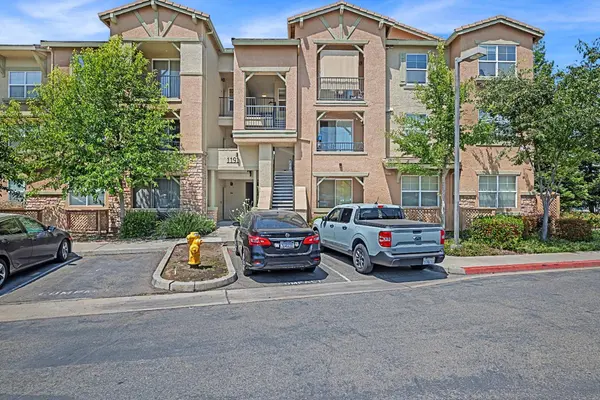 1191 Whitney Ranch Pkwy #833, Rocklin, CA 95765