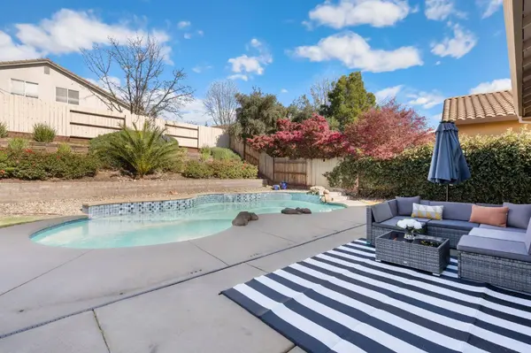 1384 Walden DR, Folsom, CA 95630