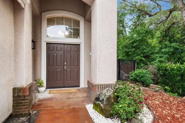 3220 Camelot DR, Rocklin, CA 95765