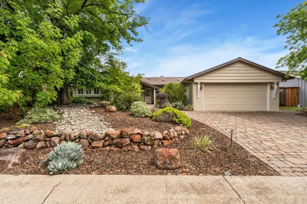 3648 Bausell ST, Sacramento, CA 95821