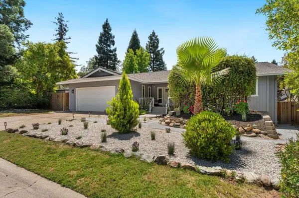 3072 Latham LN, El Dorado Hills, CA 95762