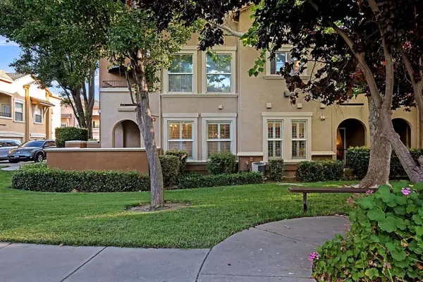1259 Milano DR #5, West Sacramento, CA 95691