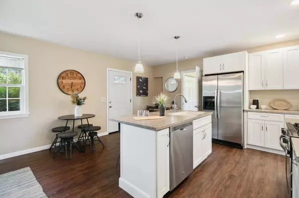 8970 Phoenix AVE, Fair Oaks, CA 95628