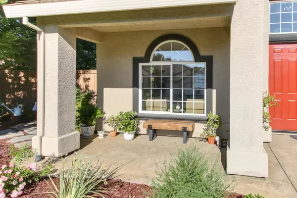 1664 Krpan DR, Roseville, CA 95747