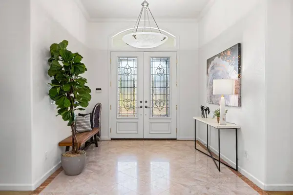 10000 Hadleigh DR, Orangevale, CA 95662