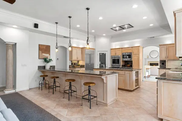 10000 Hadleigh DR, Orangevale, CA 95662