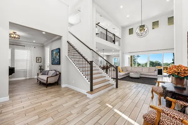 1050 Hogarth WAY, El Dorado Hills, CA 95762