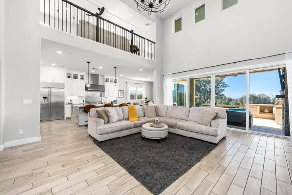 1050 Hogarth WAY, El Dorado Hills, CA 95762