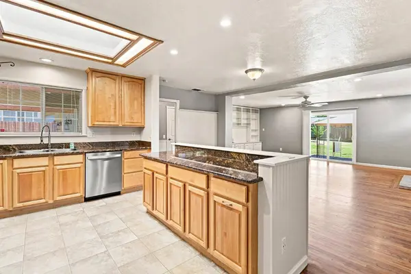 6616 Pepperwood WAY, Carmichael, CA 95608